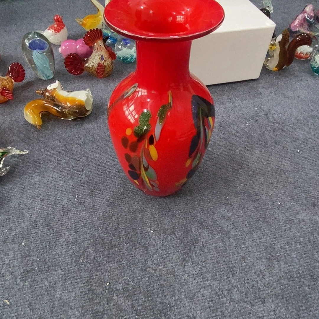 姓***林琉璃瑕疵红色花瓶一个