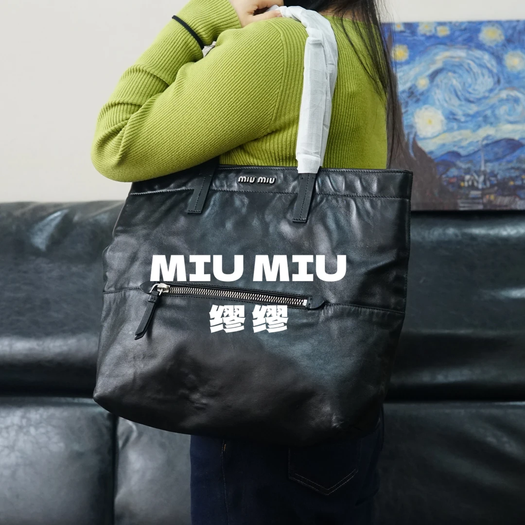 95新 MIU MIU/缪缪 miumiu/黑色单肩包/F3TC09622031/2031