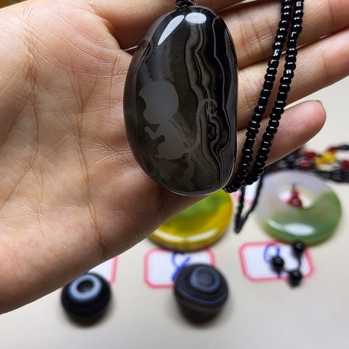 幻***月玛瑙/玉髓未镶嵌颈饰