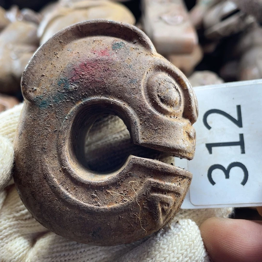 和田玉（糖玉）未镶嵌挂件