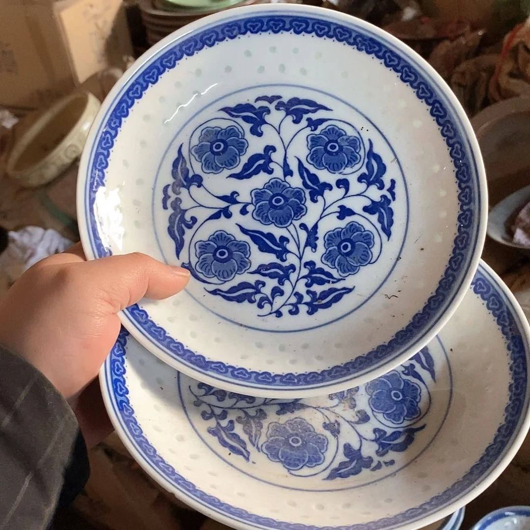 摆件7寸青花玲珑瓷盘