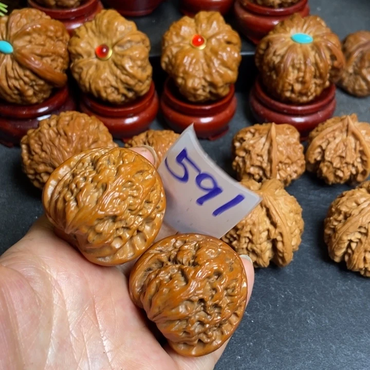 文玩核桃把件37白狮子591