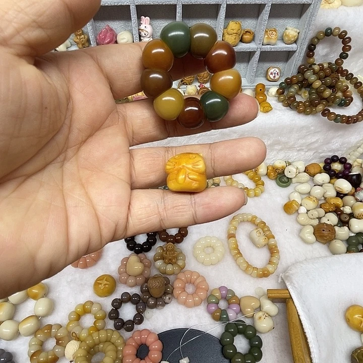 菩提根/象牙果把件