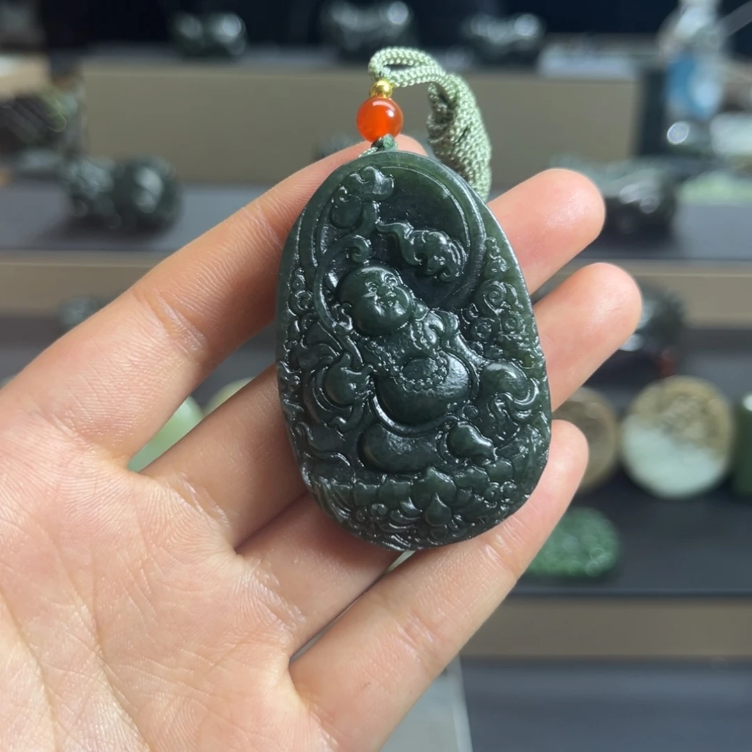 *****和田玉未镶嵌颈饰