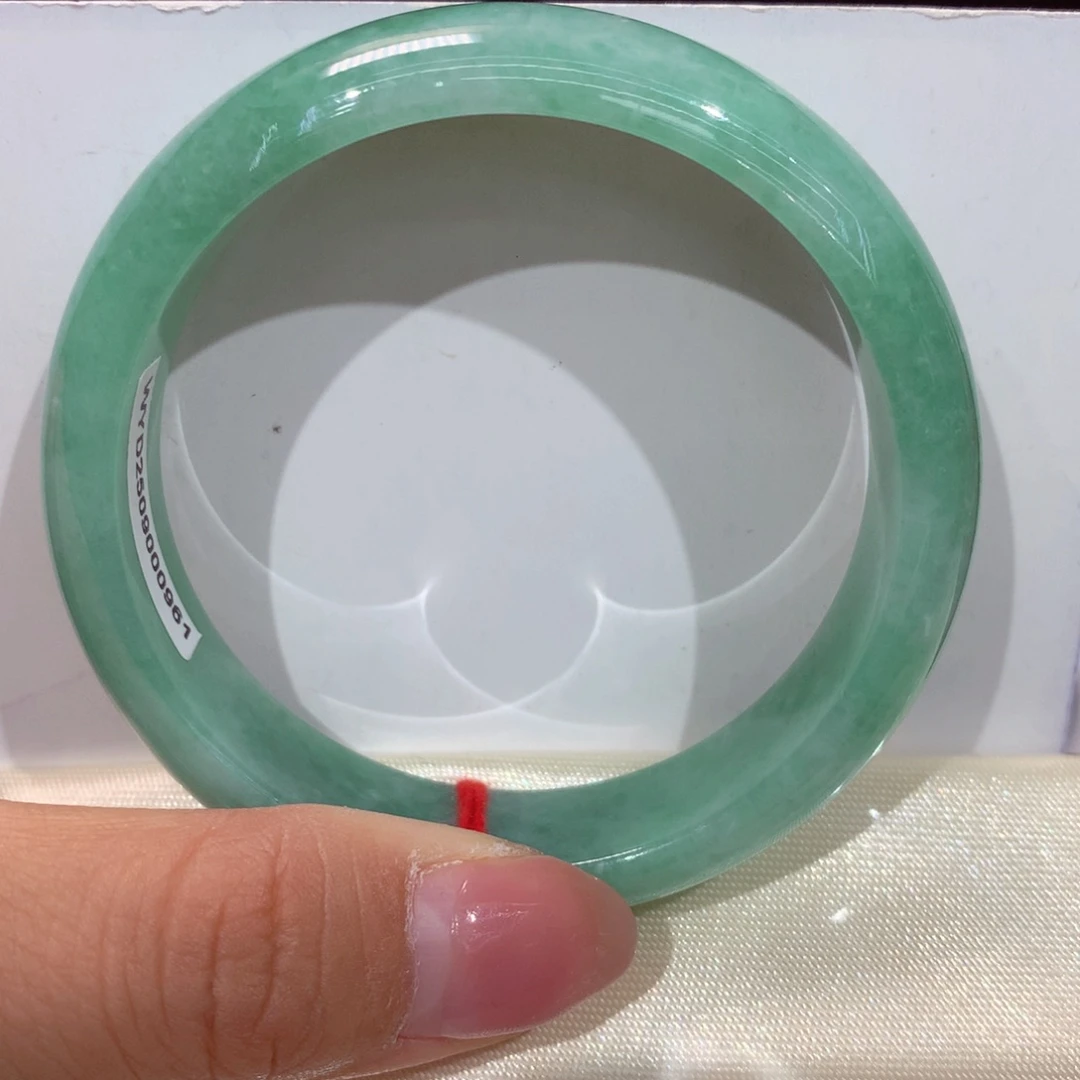 翡翠未镶嵌手镯纯天然14