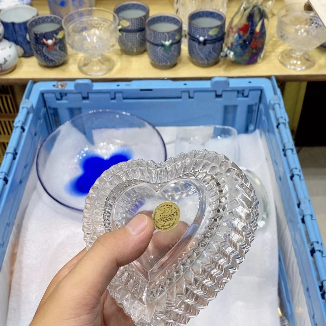 白****瓷片哈哈哈哈哈哈哈哈哈