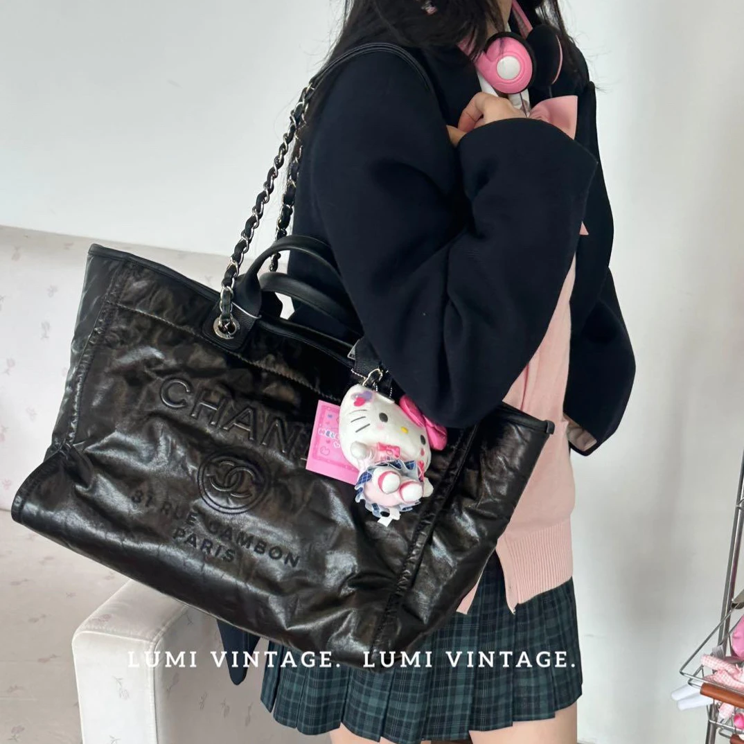 95新 Chanel/香奈儿 黑银牛皮中号沙滩单肩包51613682