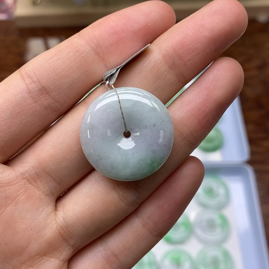 【闪购商品】翡翠颈饰未镶嵌平安扣