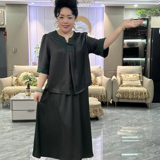 《乐姐》推荐2025年新款高货套装裙005款，乐姐定制