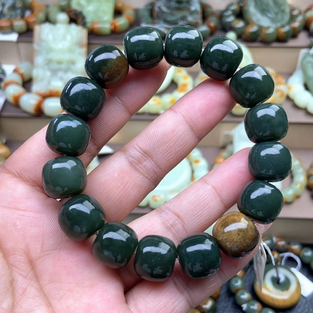 手串未镶嵌透闪石质玉