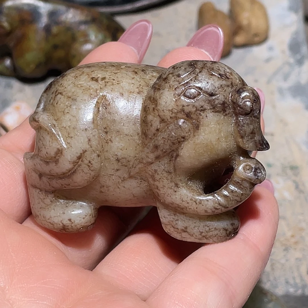 金***虎未镶嵌和田玉（糖玉）挂件