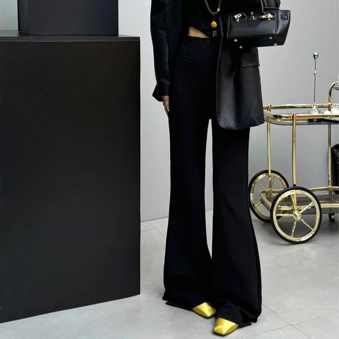 东大门韩版高腰松紧腰直筒显瘦微喇小黑裤602