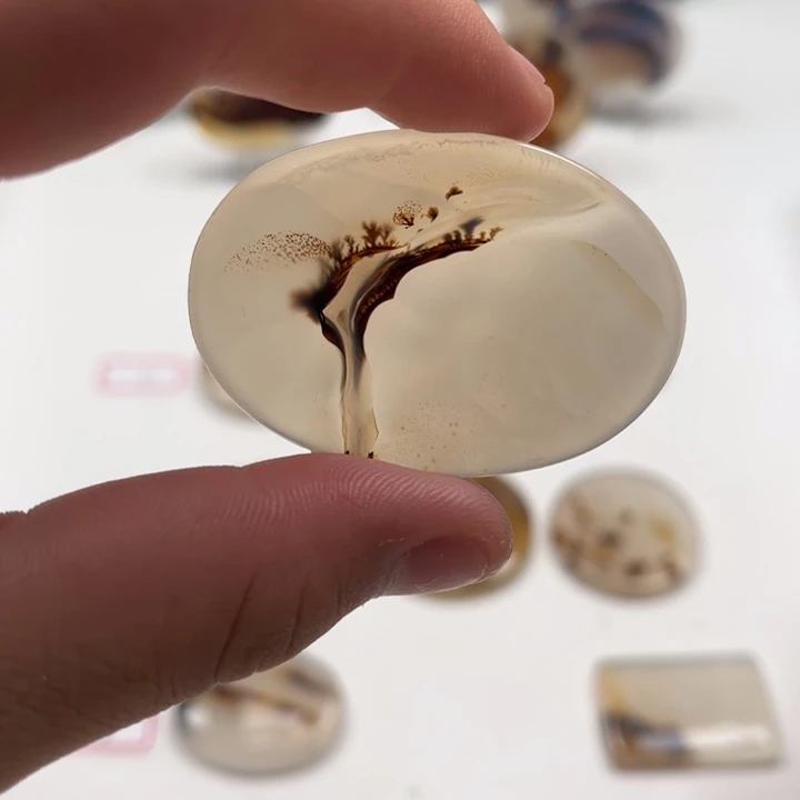 玛瑙/玉髓未镶嵌吊坠(不含链)