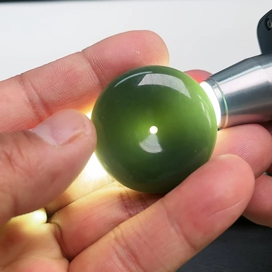 和田玉吊坠未镶嵌