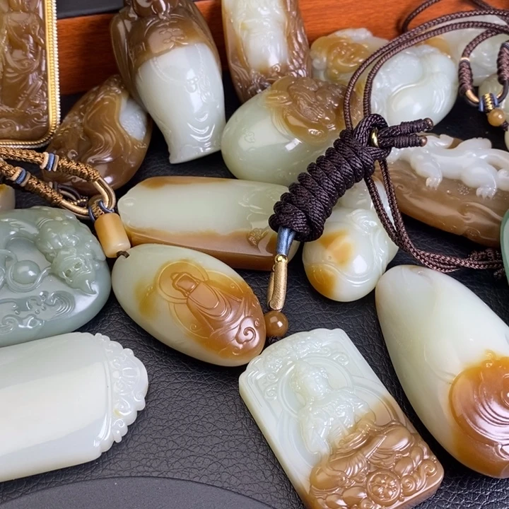 和田玉未镶嵌挂件