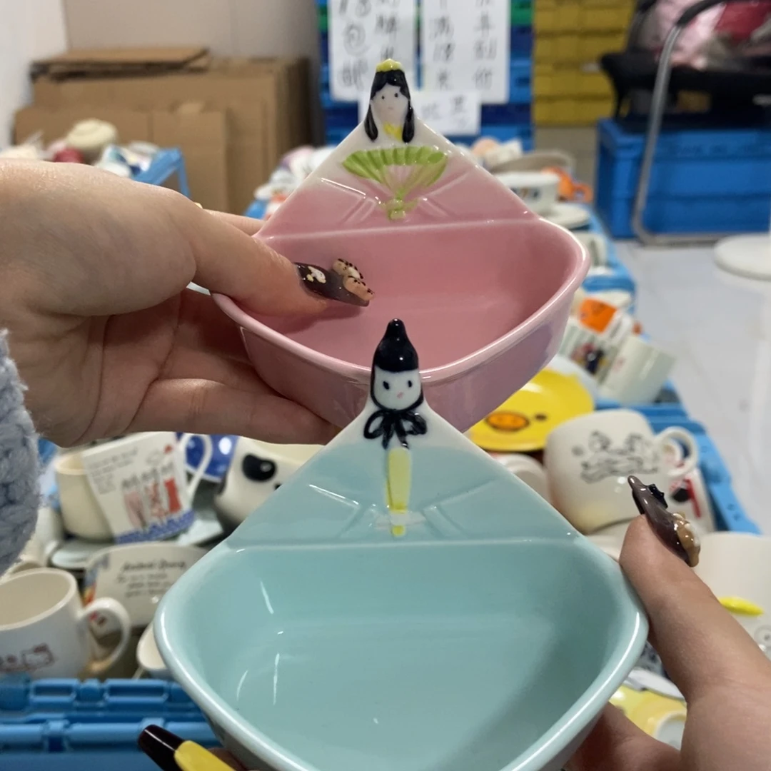 夏***杨瓷片陶瓷退货拉黑