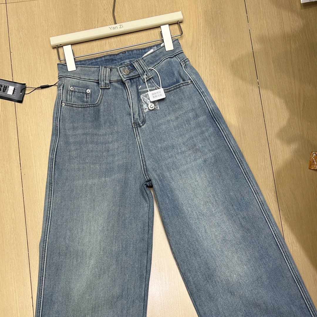 2025新款9825阔腿牛仔裤浅蓝色加绒女显瘦直筒冬季时尚百搭款