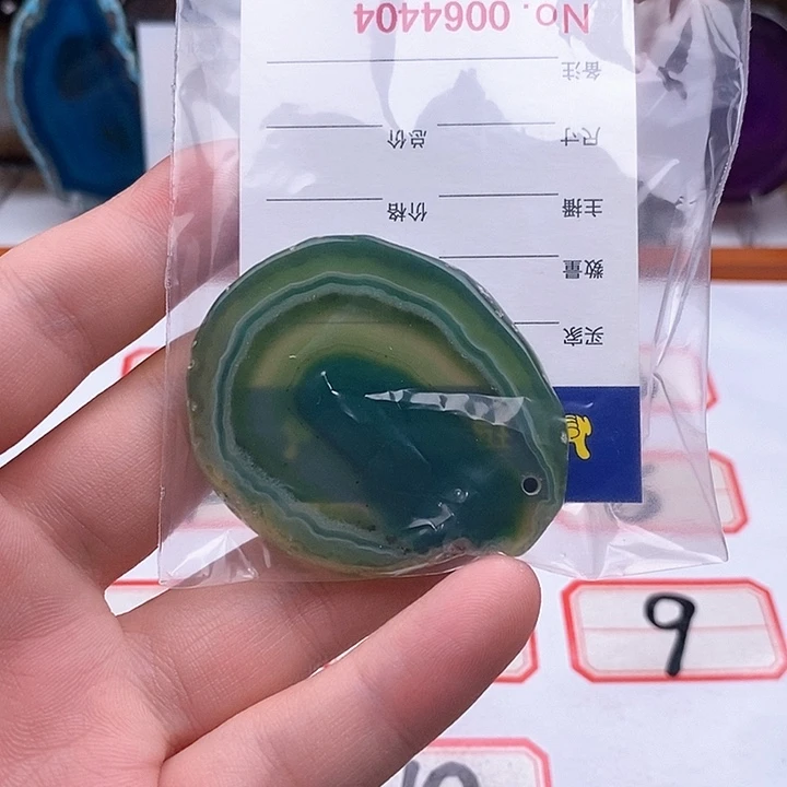 张***民合金颈饰玛瑙/玉髓