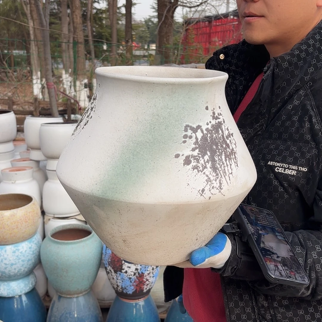 高度28厘米口18厘米