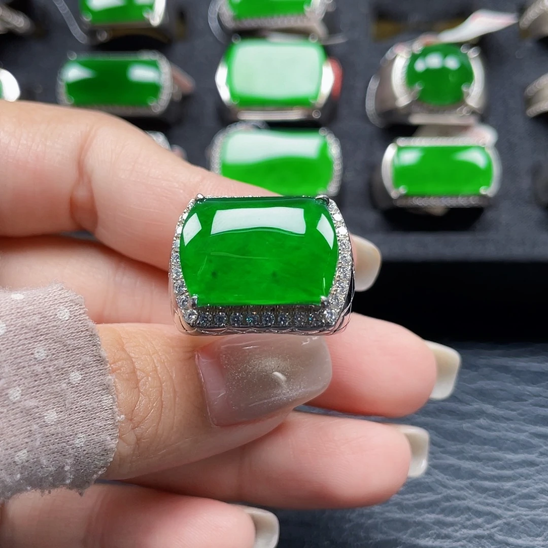 翡翠银S925镶嵌戒指天然A货翡翠没运费险3686