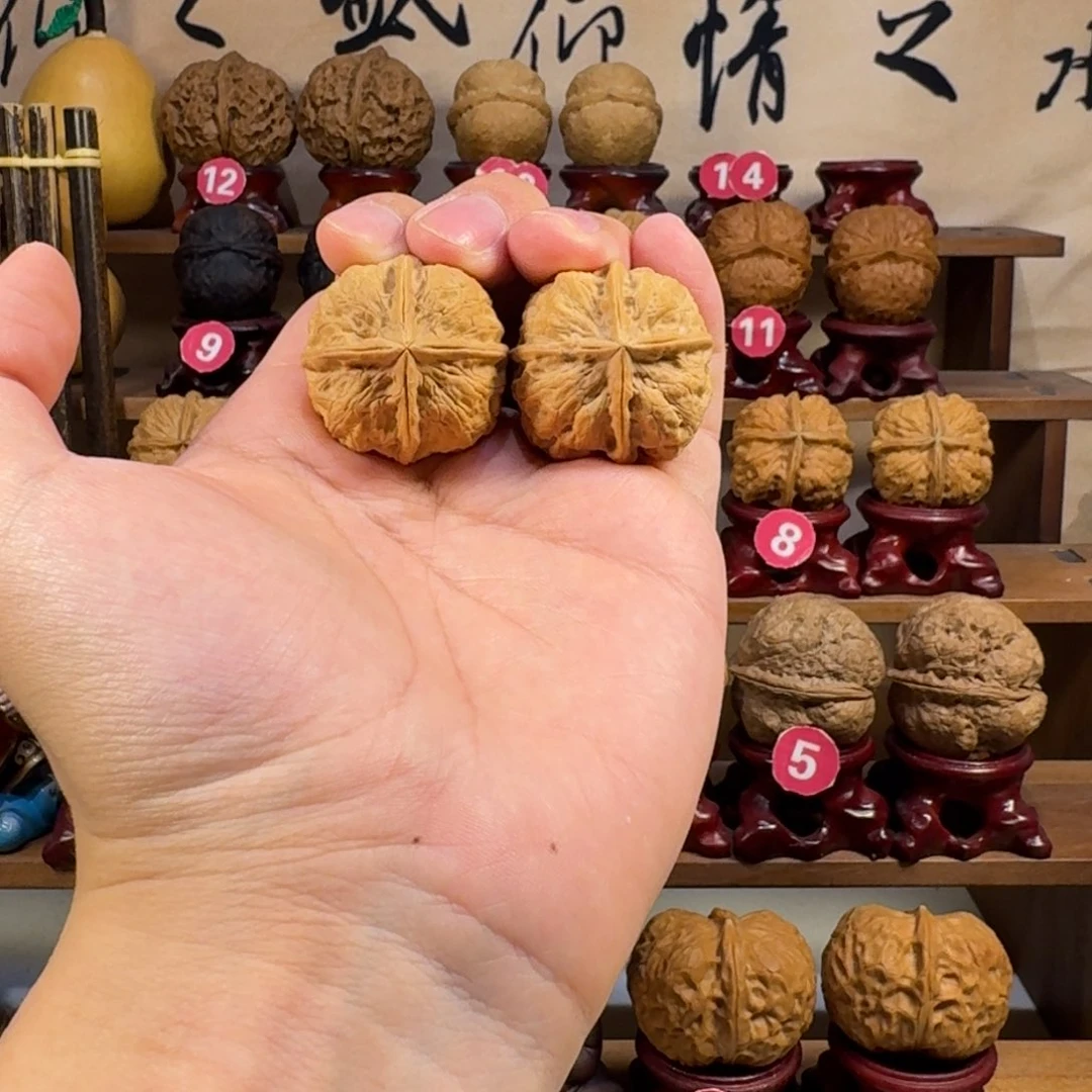 铁核桃把件火焰炸四