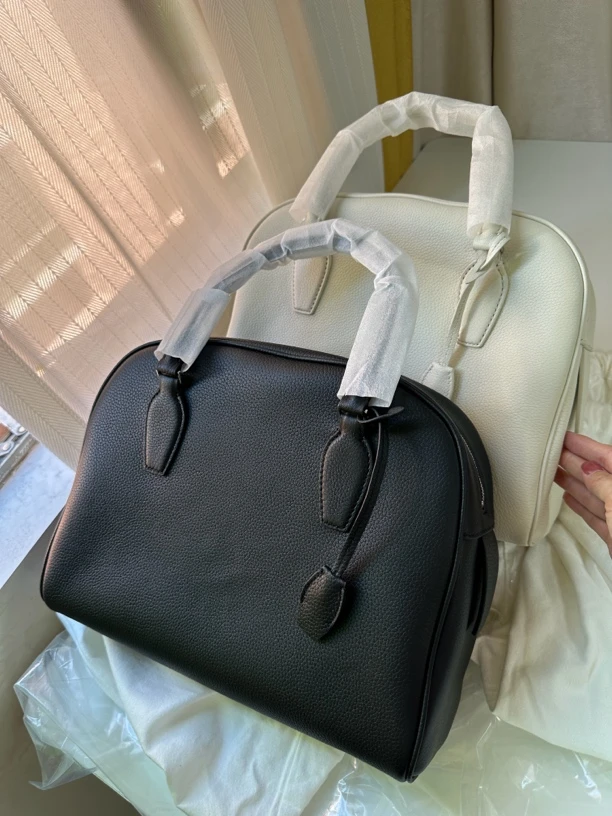 时尚真皮手提包小众简约质感白色手拎包轻奢女士单包纯色高奢女包