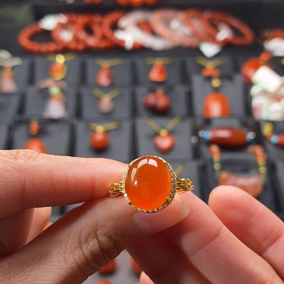 南红玛瑙银S925镶嵌云南保山冰红戒指