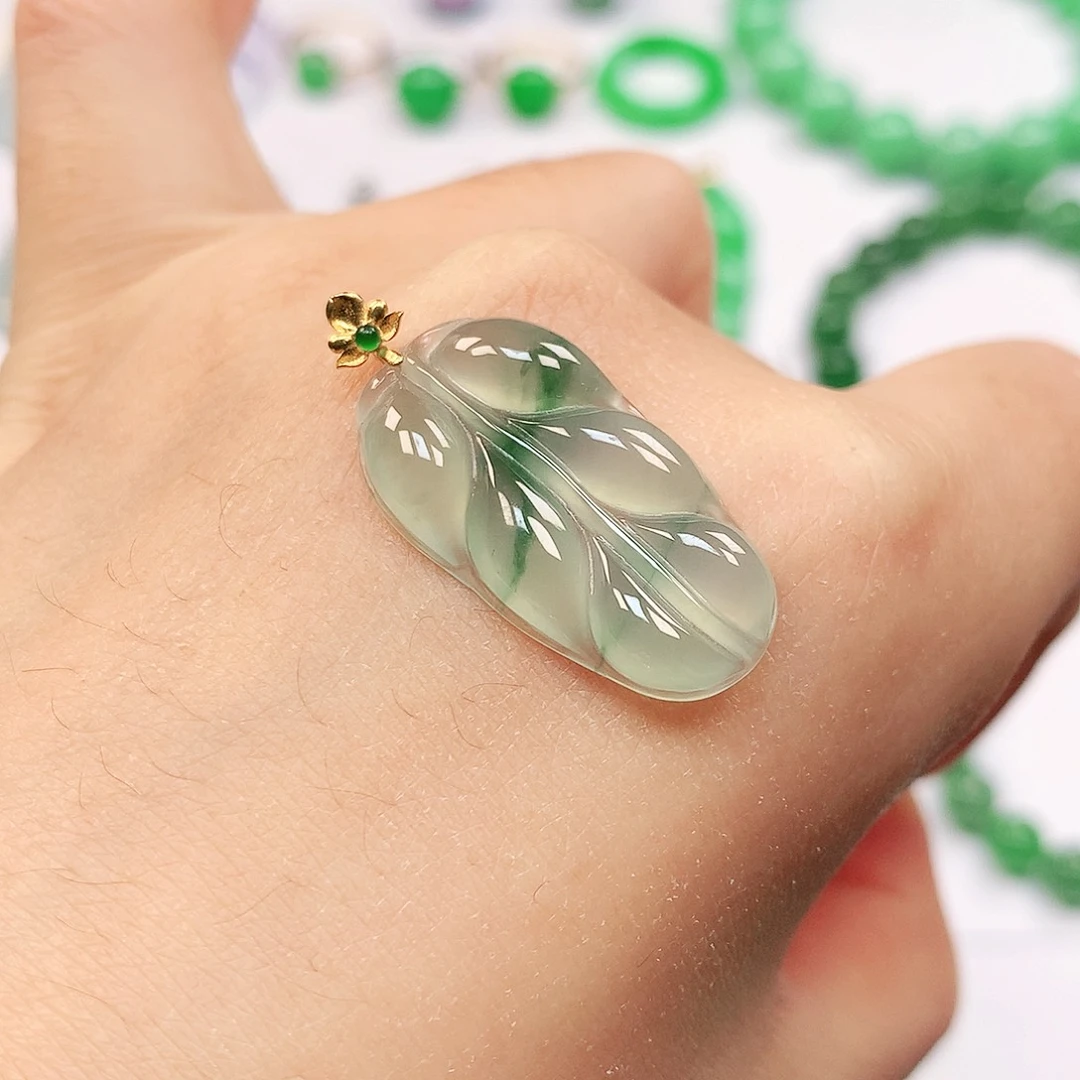 吊坠(不含链)18K金镶嵌翡翠