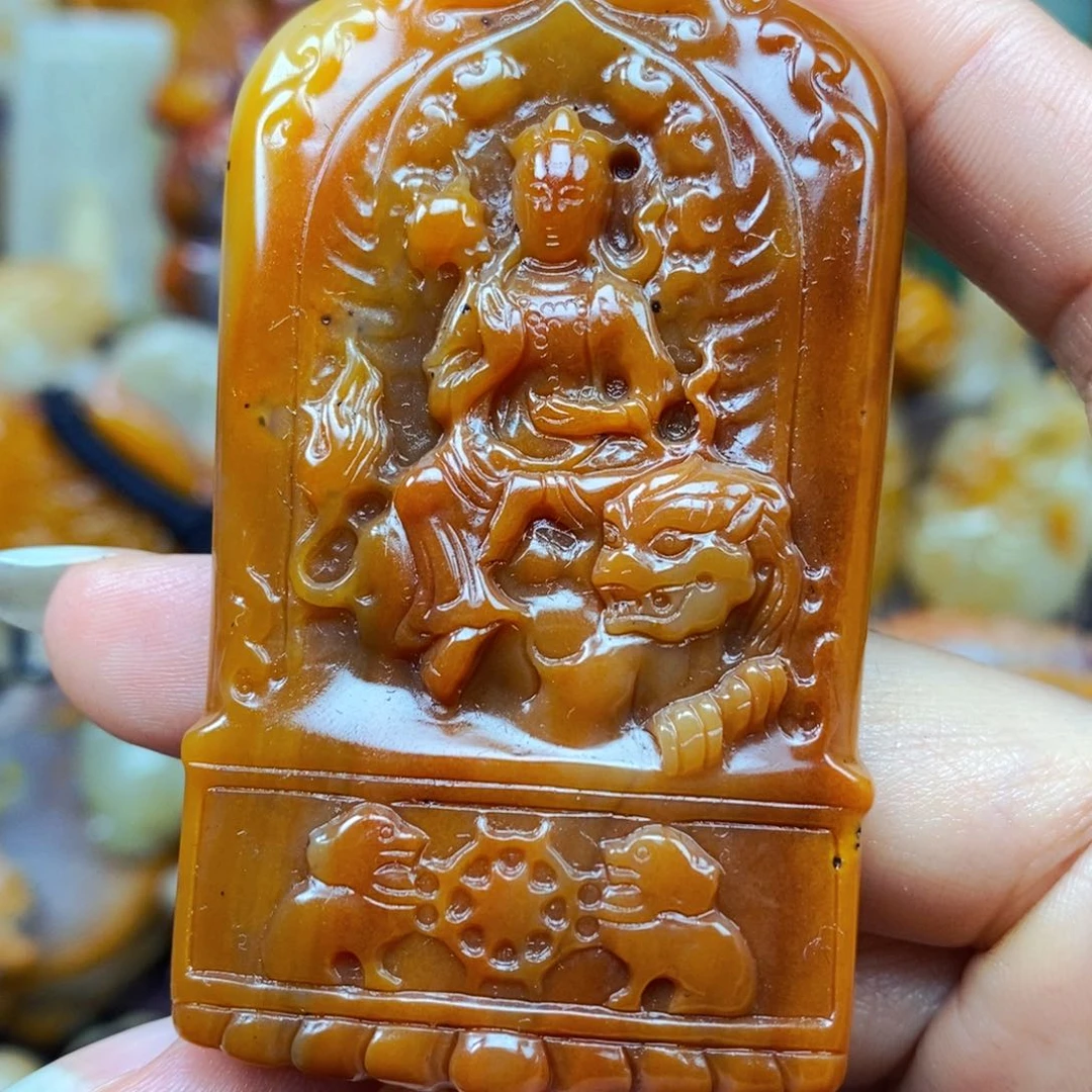 石英质玉（黄龙玉）未镶嵌颈饰