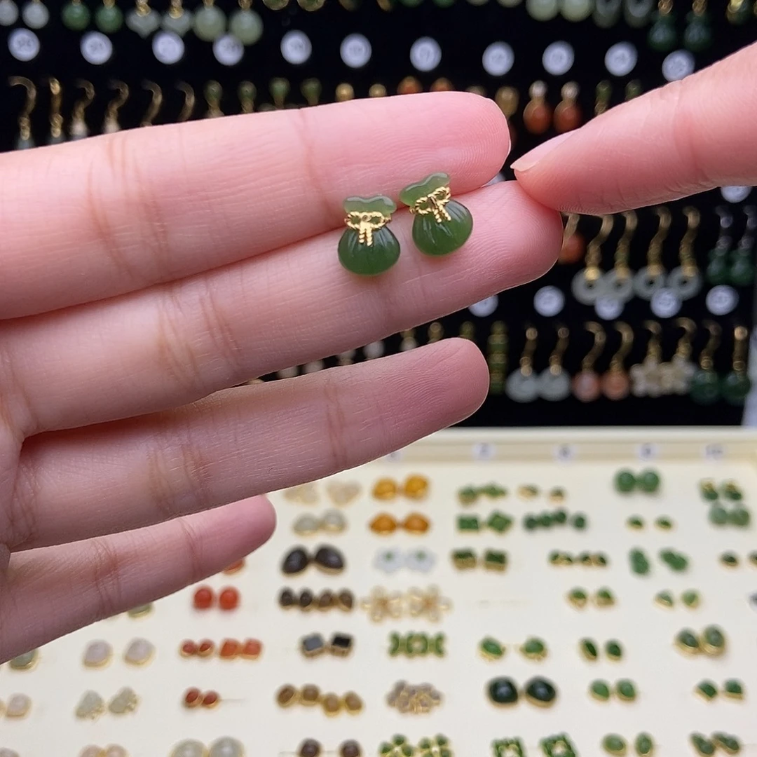 和田玉银S925镶嵌耳饰