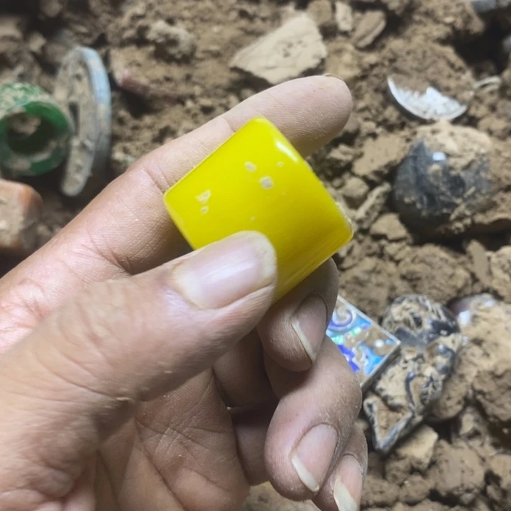 瓷片瓷器紫砂壶摆件