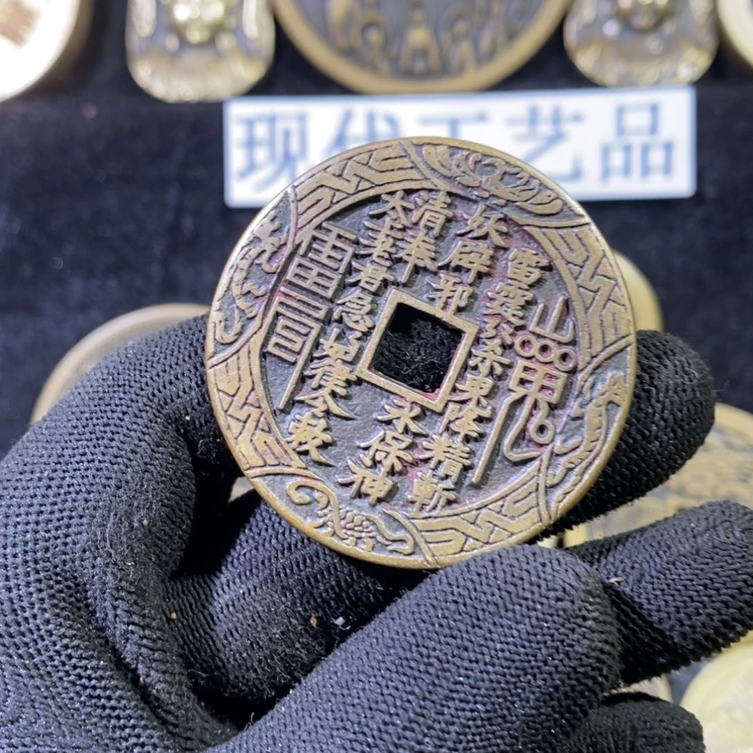 D***1翻砂铸造现代工艺品