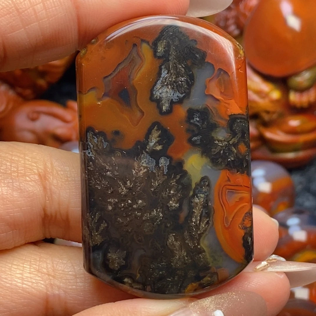 玛瑙/玉髓颈饰未镶嵌一**家战国红