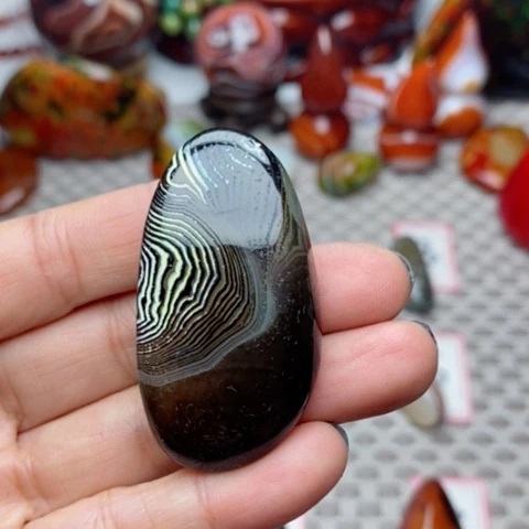 未镶嵌玛瑙/玉髓珠宝奇石懂**人打孔不退不换