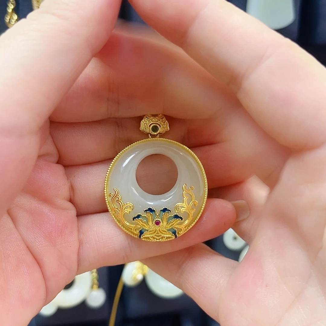 和田玉银S925镀金镶嵌颈饰