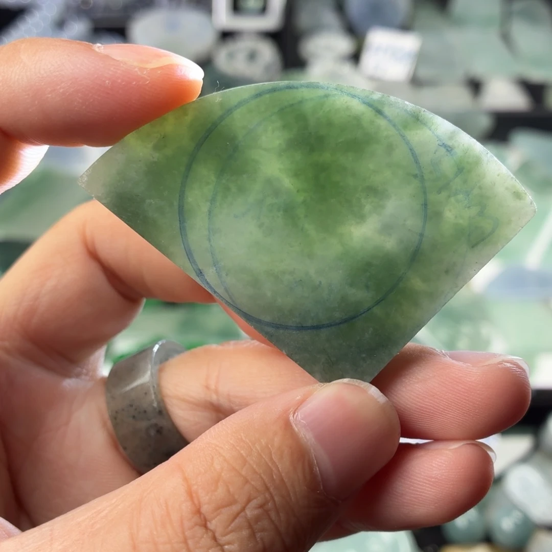 定制翡翠未镶嵌天然缅甸翡翠a货粗糯化包工平安扣
