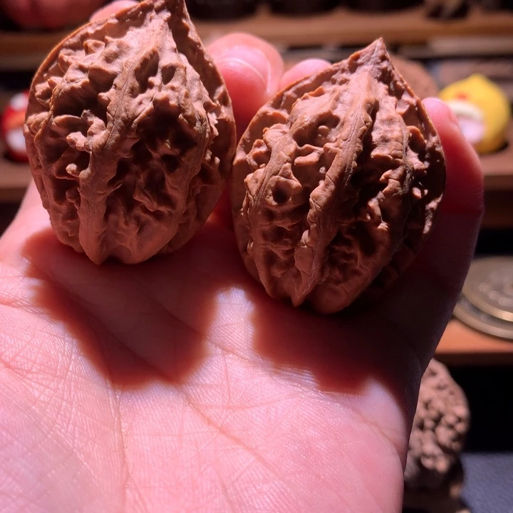 文玩核桃吊坠楸玥核31