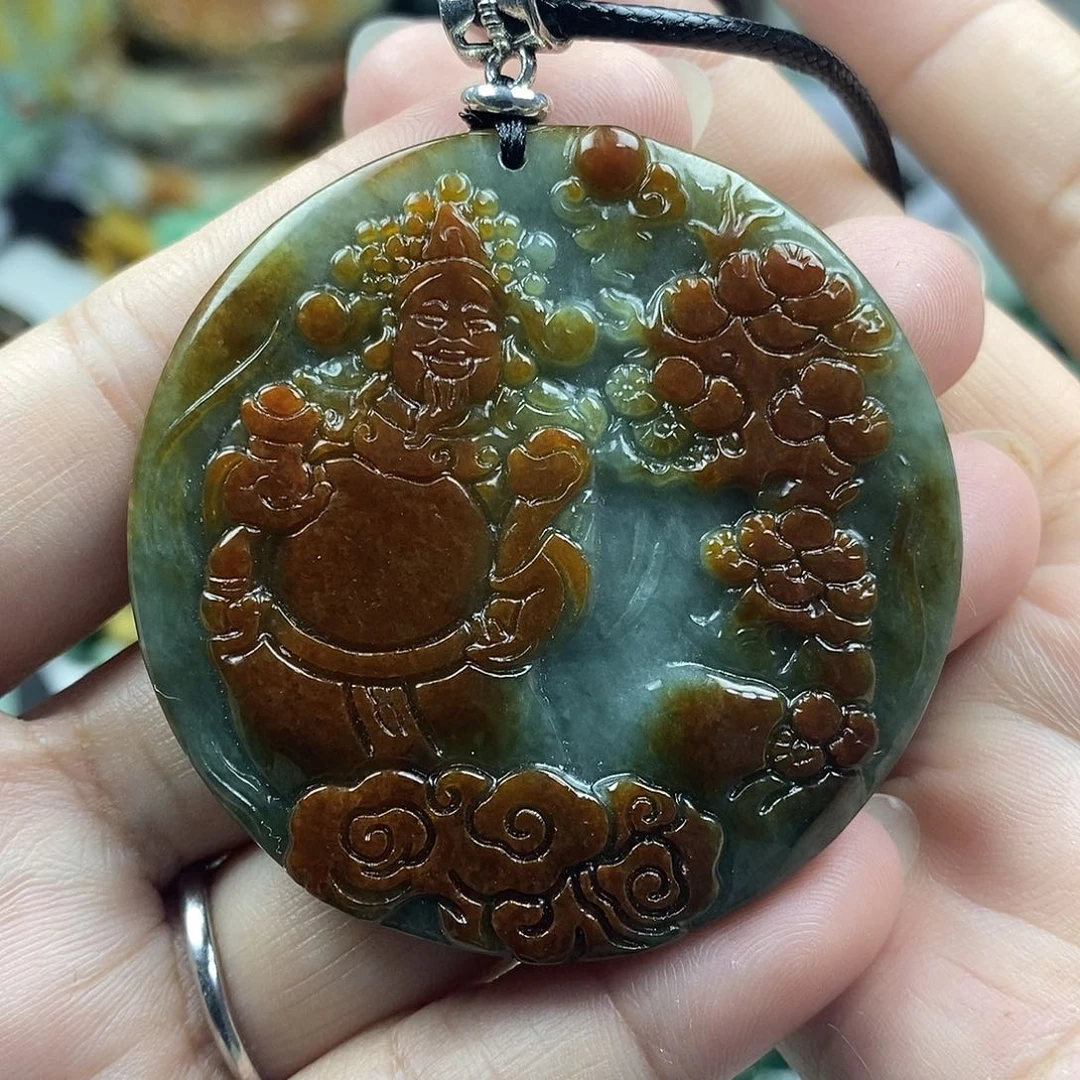 翡翠未镶嵌颈饰牌子