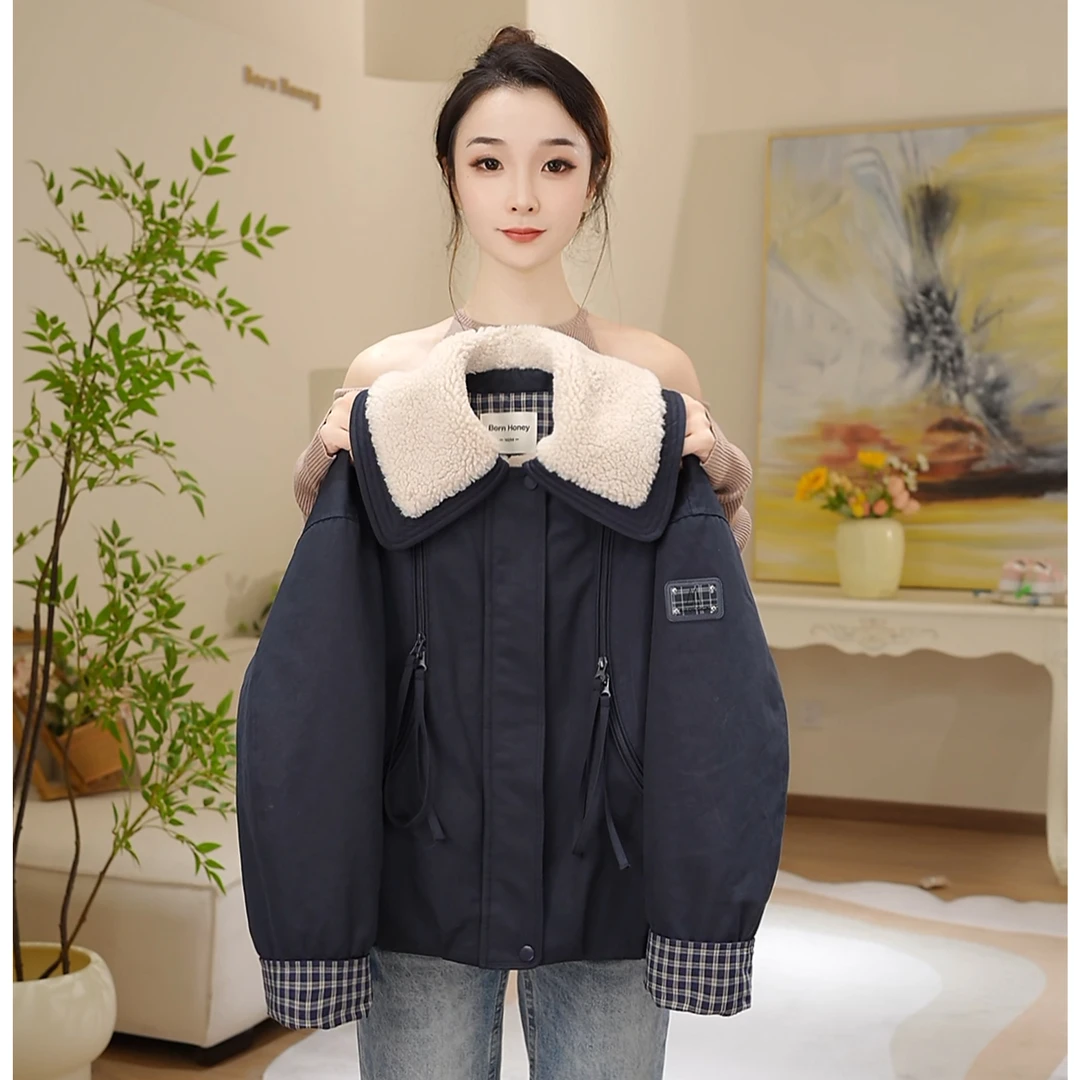 女童冬季厚款外套2025冬季新款小女孩中大童娃娃脸厚款外套Q63326