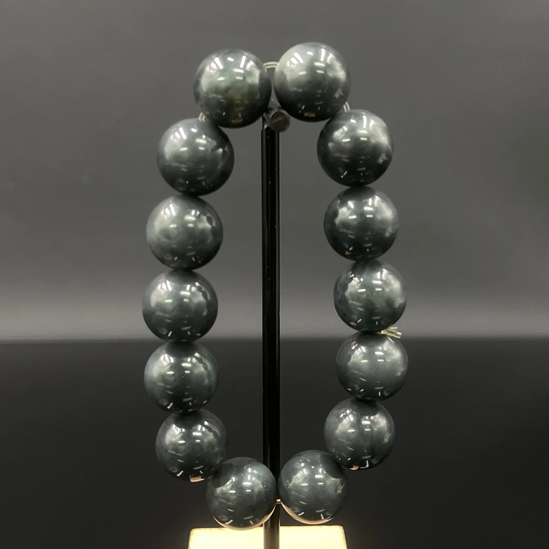 0104GY8601和田玉手串