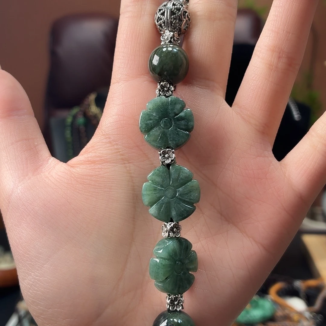 翡翠未镶嵌耳饰手串