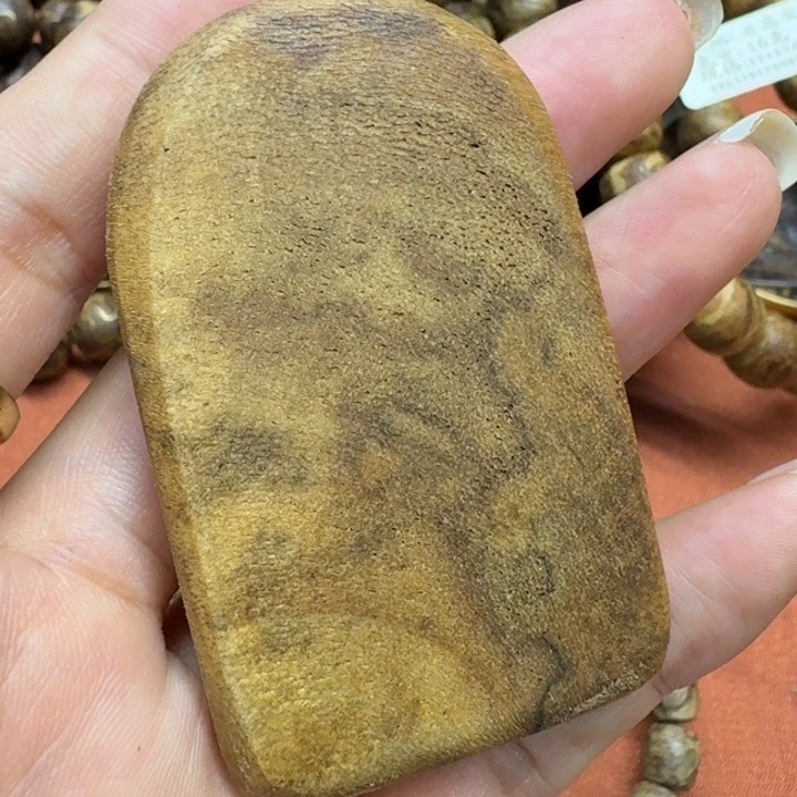 大叶紫檀（黑酸枝木类）
