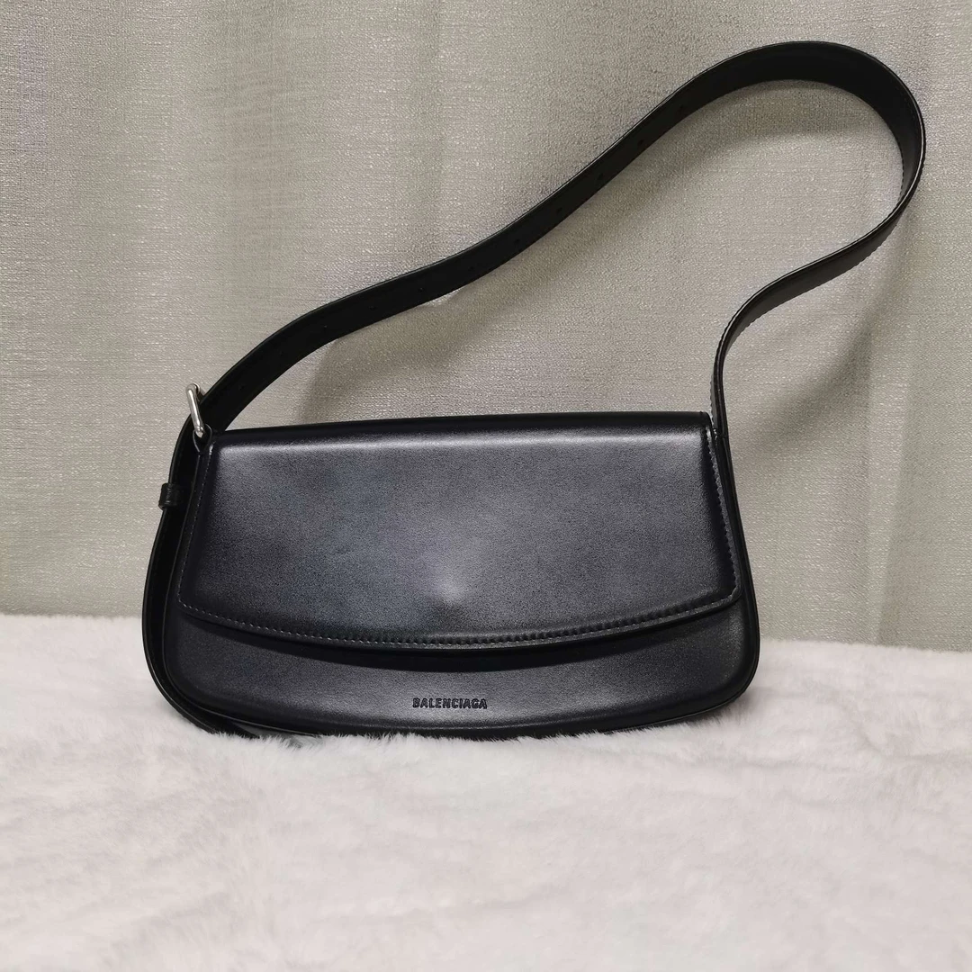 95新 Balenciaga/巴黎世家 黑色 腋下包 1385 7877