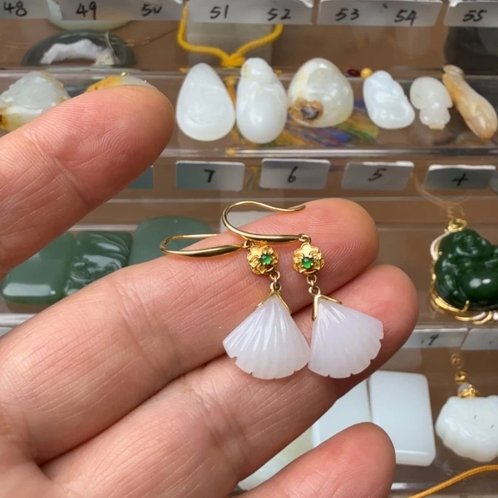 怡***君和田玉18K金镶嵌颈饰新疆和田耳坠