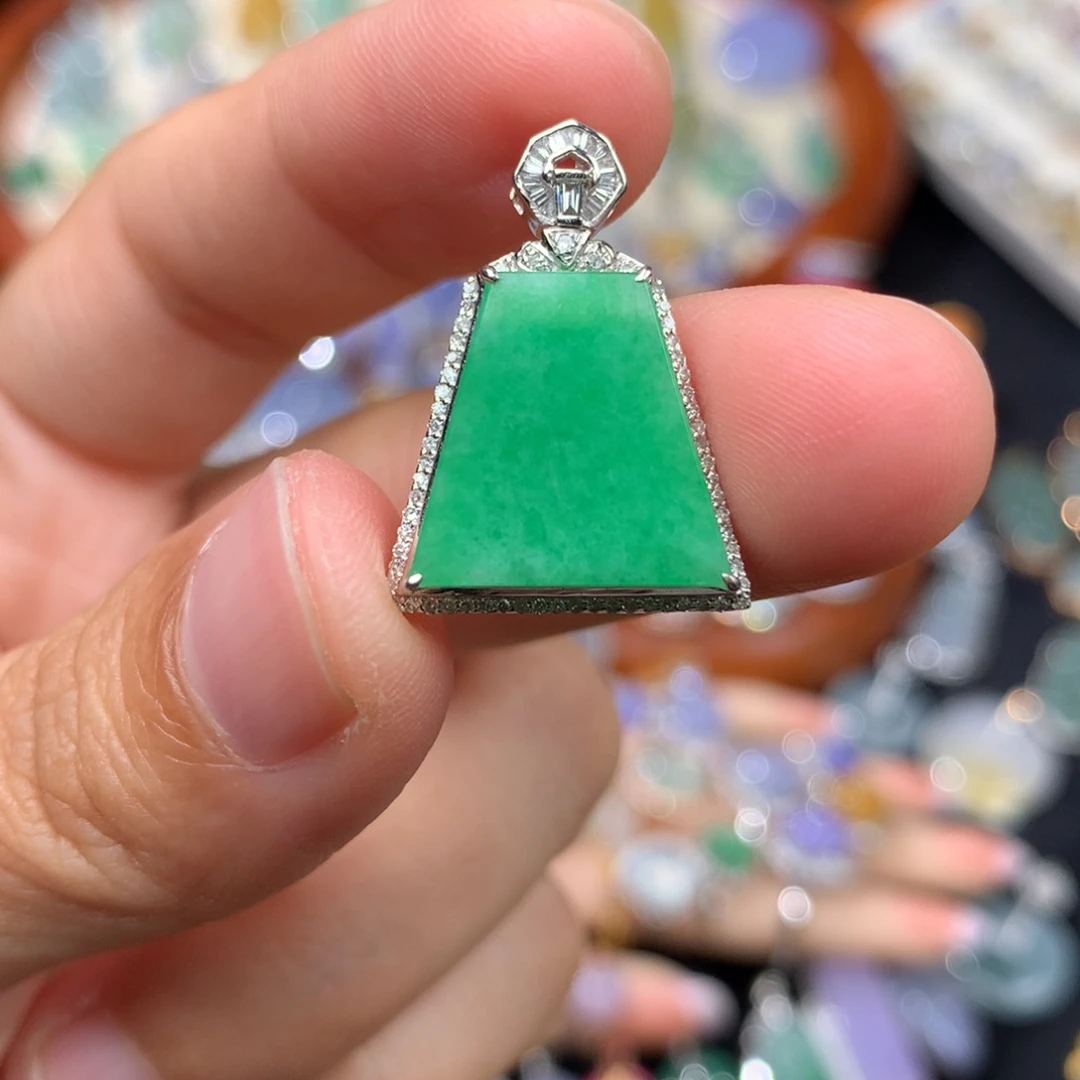 翡翠18K金镶嵌吊坠(不含链)