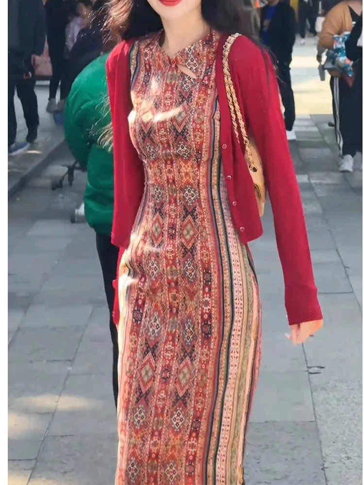 2025超火开春穿搭一整套独特漂亮韩系高级感民族风裙子开衫套装女