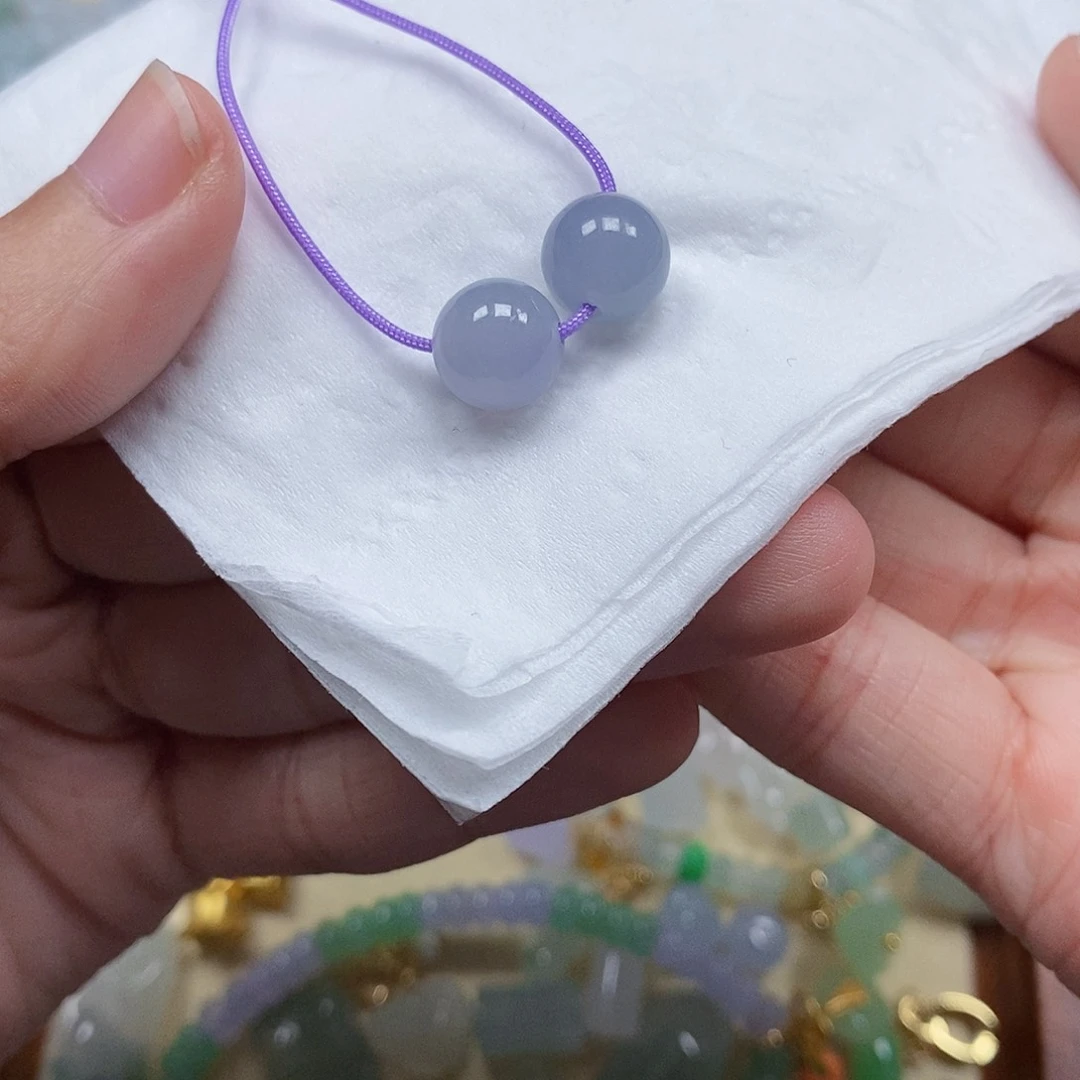 翡翠未镶嵌颈饰闪