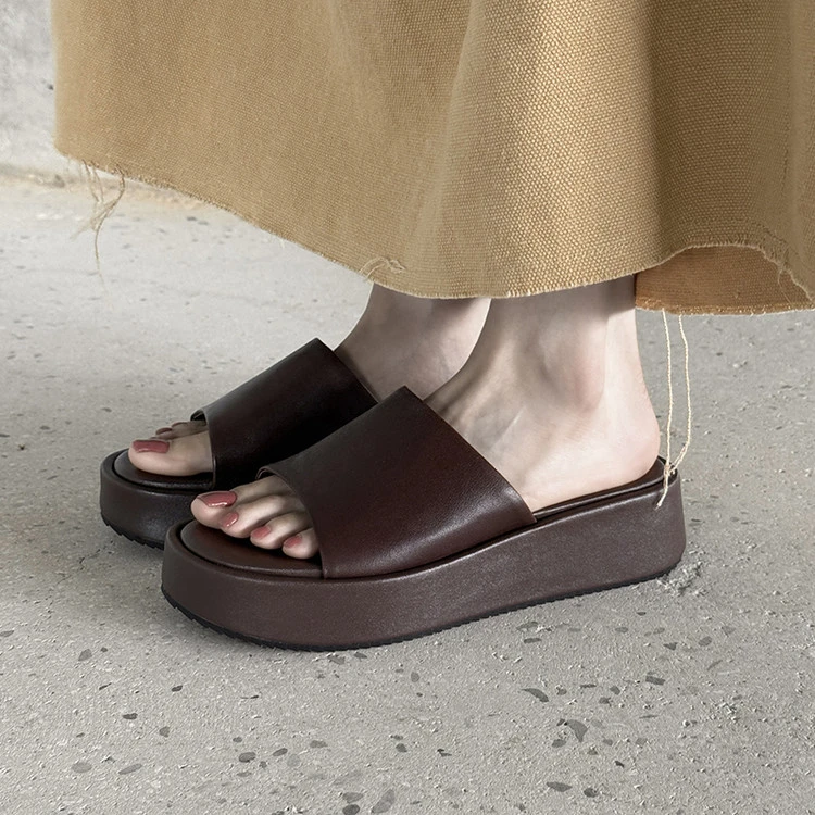 皮拖鞋舒适夏季增高鞋休闲沙滩凉拖鞋女松糕厚底棕色真皮拖鞋 JMD