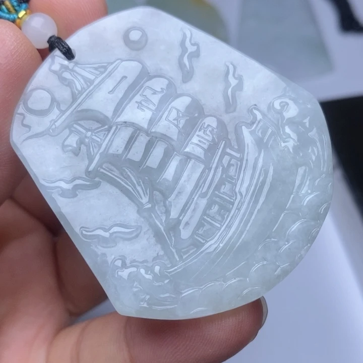 颈饰未镶嵌翡翠翡翠