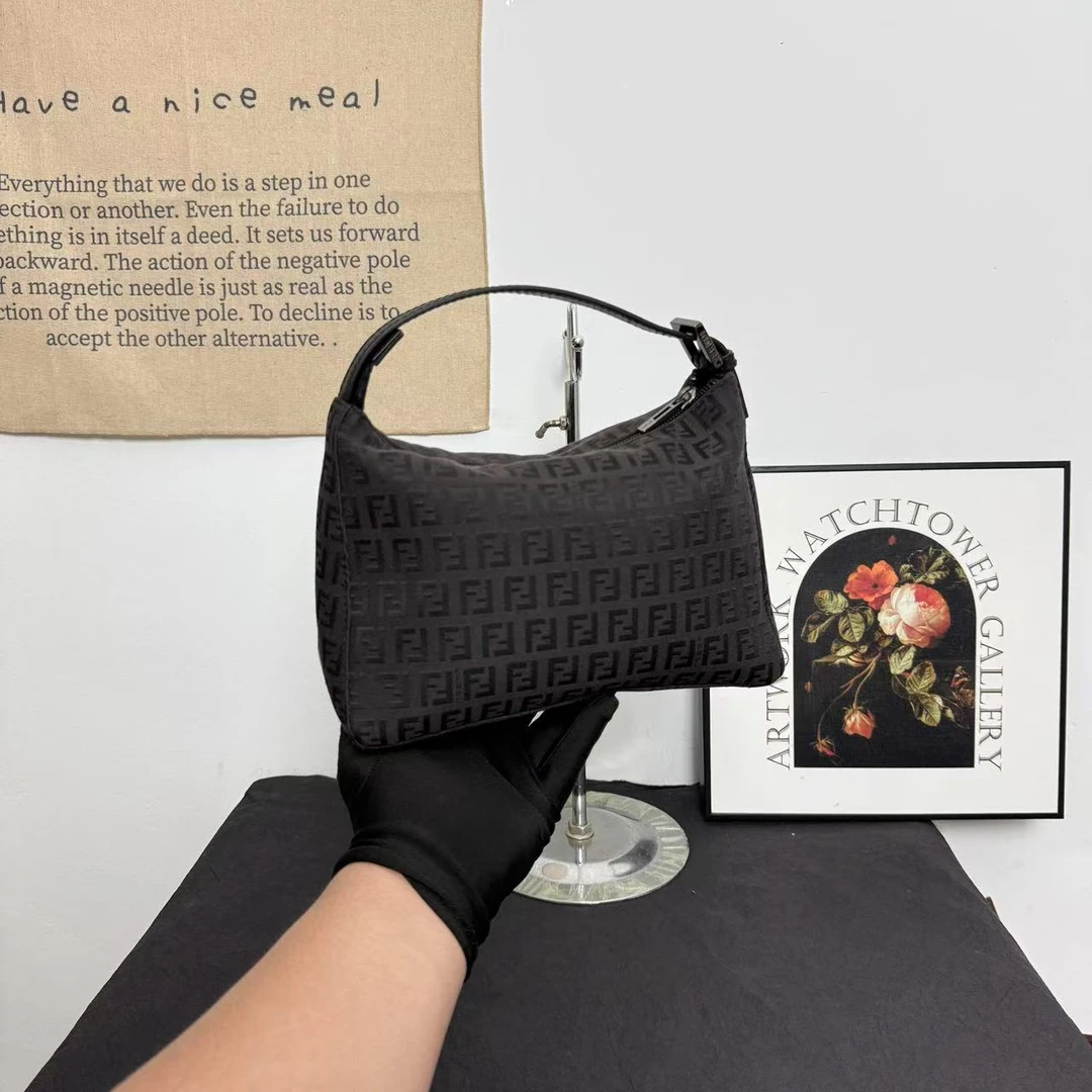 95新 FENDI/芬迪 古登中古/芬迪老花手提包/饭盒包/单肩包